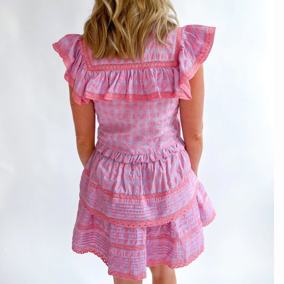 NEW Sleeveless Ruffle Top - Picture 4 of 5